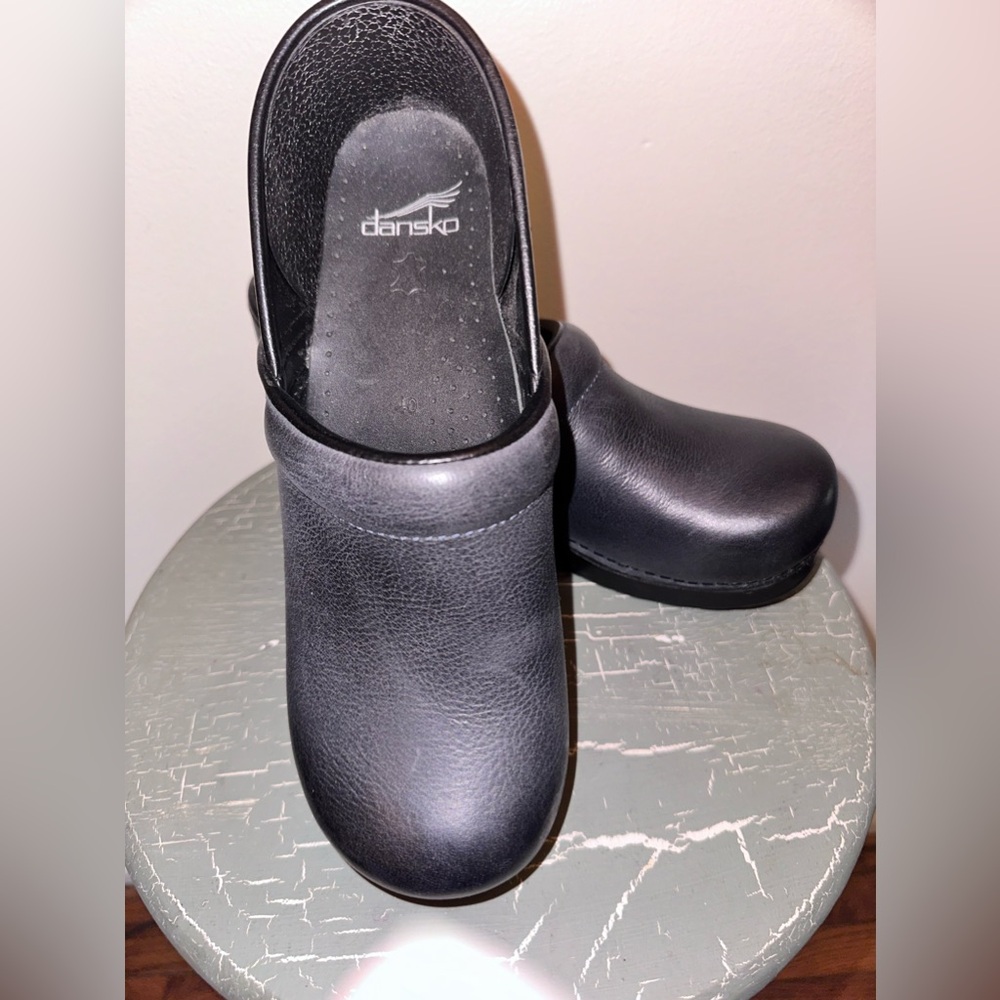 Dansko ⭐️ Professional Clogs Matte Dark Grey Size 40 (9-9.5) New, no box 😊 - Picture 2 of 8
